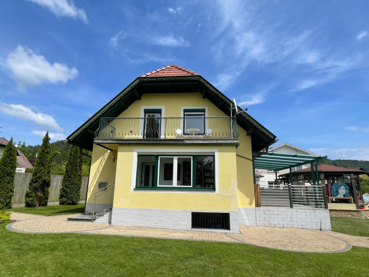 Apartment Schlossbergblick Griffen ภายนอก รูปภาพ