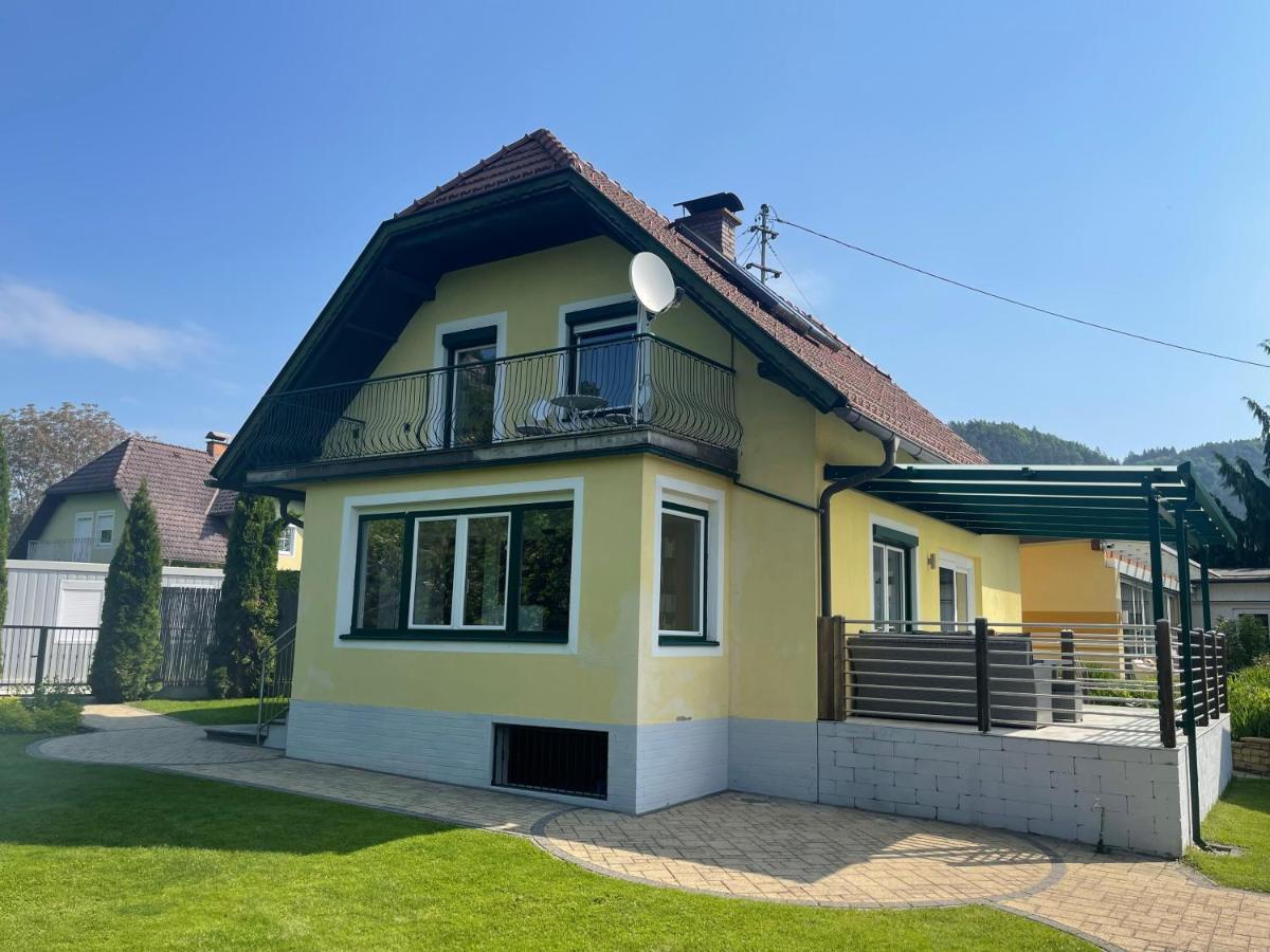 Apartment Schlossbergblick Griffen ภายนอก รูปภาพ
